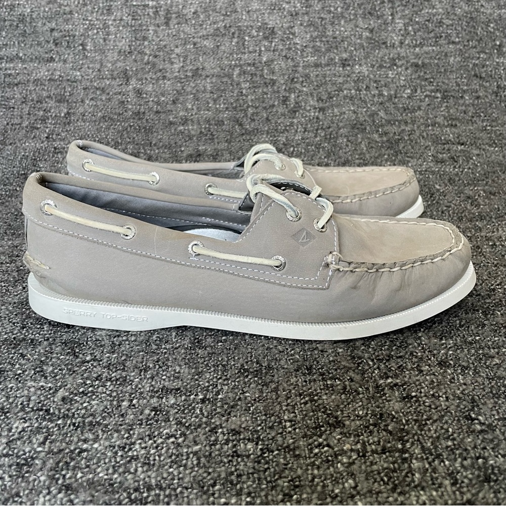 Sperry Authentic Original A/O 2-Eye Boat Shoes Grey Leather Rawhide Women’s 9